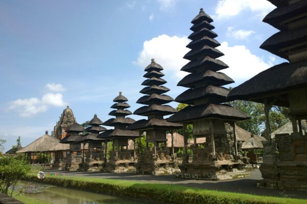 Ulun Danu Tour – Explore Bali’s Sacred Temples and Timeless Landscapes. - Image 5